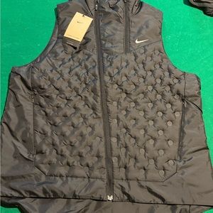 Nike Black Therma-Fit Running Vest, size M; retails for $190